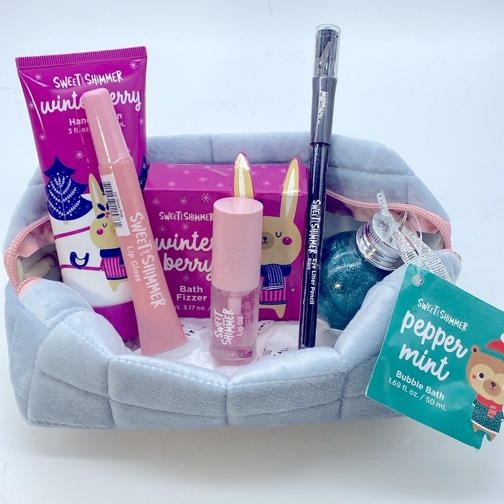 Cosmetic Bag Bundle + 6 Small Ulta Bath & Beauty items NWT